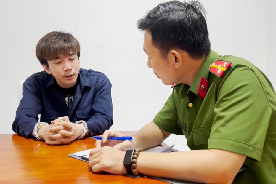 Ca sĩ Chi Dân, người mẫu An Tây gửi lời xin lỗi và khuyên đừng dính đến ma tuý