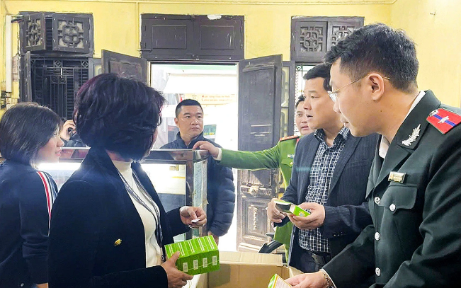 Phát hiện côn trùng, phân động vật tại khu sản xuất bánh cốm Nguyên Ninh